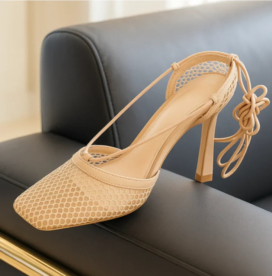 Lena | Sandale sa debelom petom i elegantnim vezivanjem